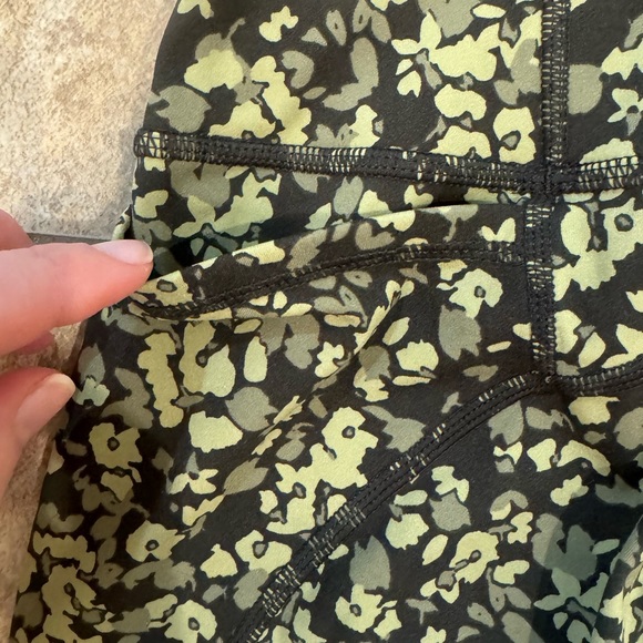 Sweaty Betty Like New Power 7/8 Workout Leggings Size XS - Picture 6 of 8